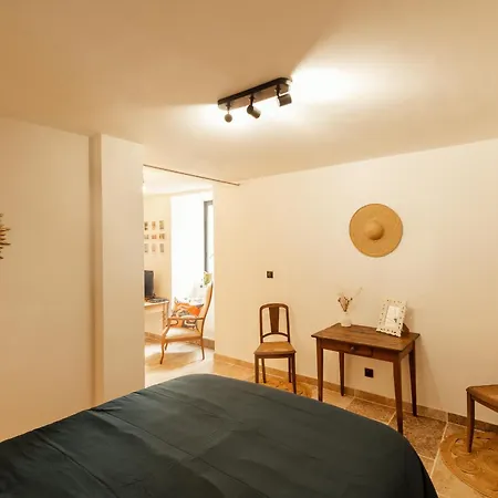 Apartmán Le Des Jardins De Lumiere *