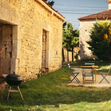 Apartmán Le Des Jardins De Lumiere *